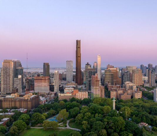 La torre de Batman en Brooklyn