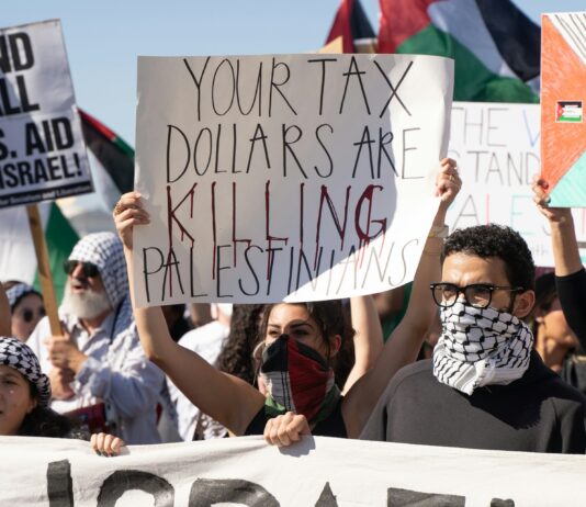 El espectáculo de las protestas universitarias