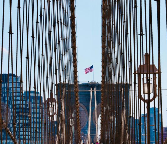 El puente que construyó un mito