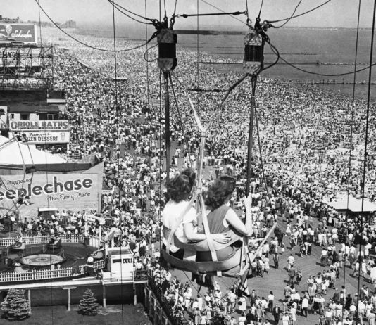 Coney Island y la suspensión gestionada de la ciudad